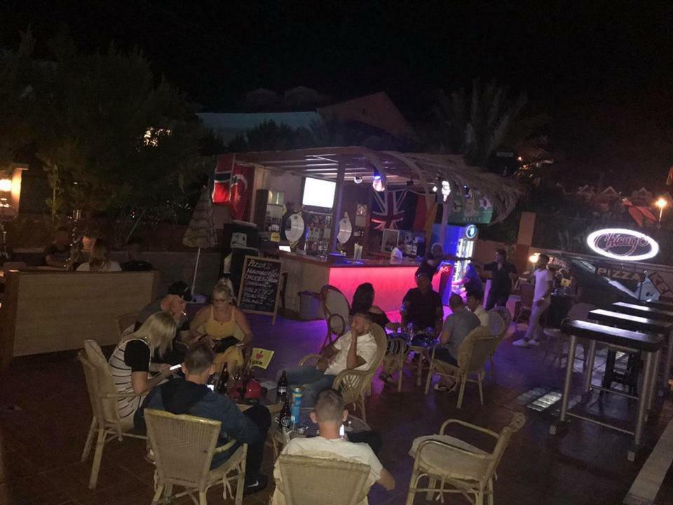 Club Chicago Hotel Marmaris Extérieur photo